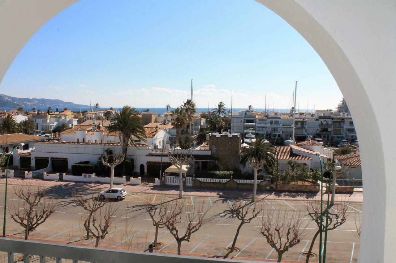 Absolute Apartment Empuriabrava Eksteriør bilde